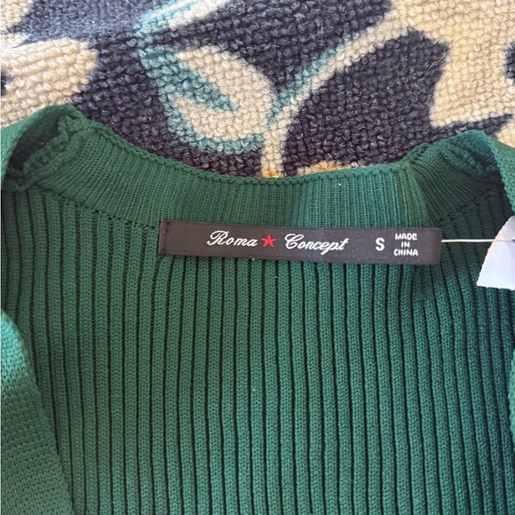 Green Ribbed Button-Up Sweater - Picture 6 of 6